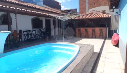Casa com 4 quartos à venda em Itaipu - RJ
