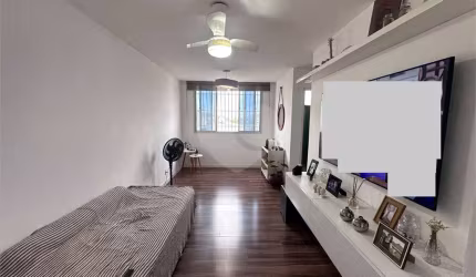 Apartamento com 2 quartos à venda em Santana - RJ