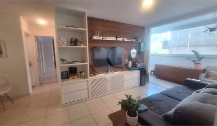 Apartamento com 2 quartos à venda em Icaraí - RJ