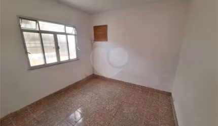Casa com 2 quartos à venda em Cubango - RJ