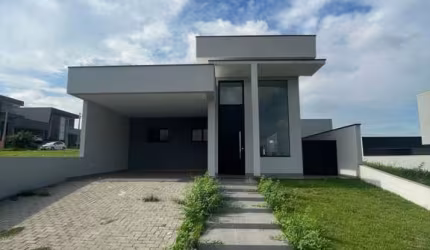 Casa para Venda em Nova Odessa, Parque dos Pinheiros, 3 dormitórios, 1 suíte, 2 banheiros, 4 vagas