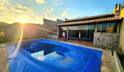 Granja em Chácara, MG 650m²