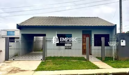 Casa individual em Uvaranas