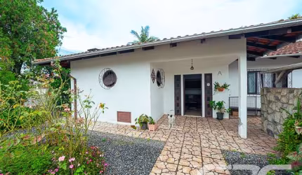 Casa | Joinville | Guanabara