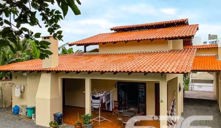 Casa | Joinville | Costa e Silva | Quartos 4