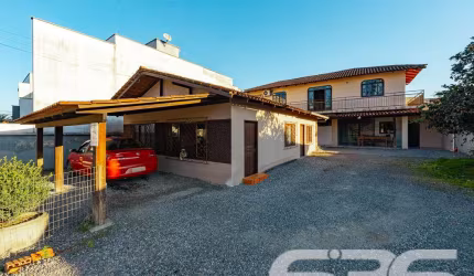 Casa | Joinville | Aventureiro