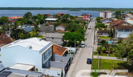 Casa | Balneário Barra do Sul | Costeira