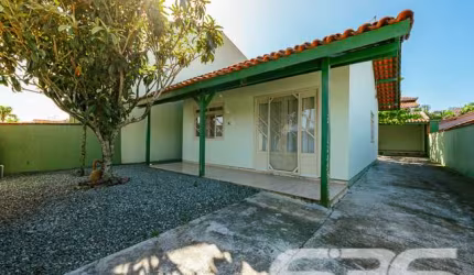 Casa | Balneário Barra do Sul | Costeira