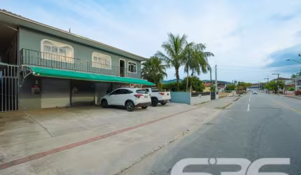Casa | Joinville | Iririú