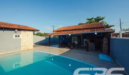 Casa | Balneário Barra do Sul | Salinas