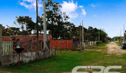Casa | São Francisco do Sul | Ervino