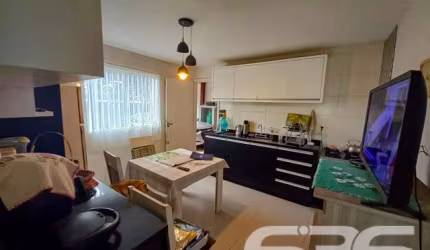 Casa | Joinville | Adhemar Garcia