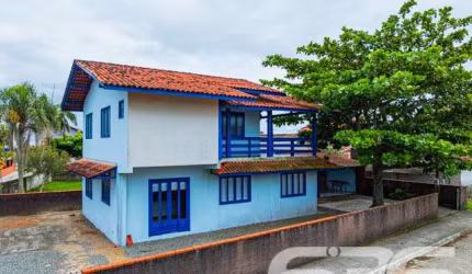 Casa | Balneário Barra do Sul | Centro