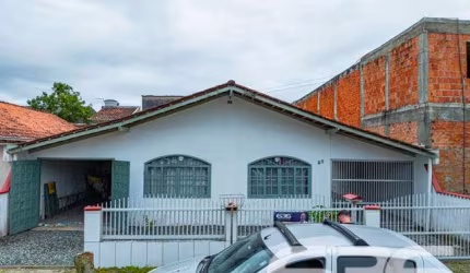 Casa | Balneário Barra do Sul | Costeira