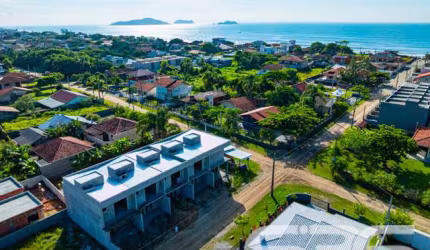 Casa | Balneário Barra do Sul | Salinas