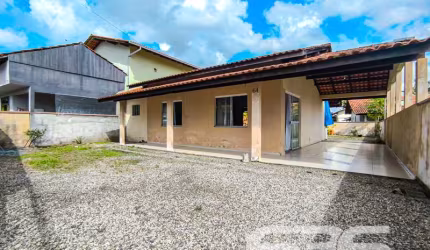 Casa | Balneário Barra do Sul | Costeira
