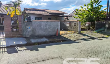 Casa | Joinville | Jardim Iririú