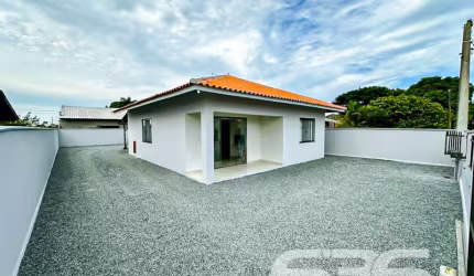 Casa | Balneário Barra do Sul | Salinas