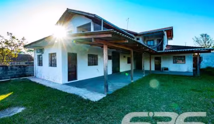 Casa | Balneário Barra do Sul | Costeira