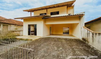 Casa | Balneário Barra do Sul | Centro