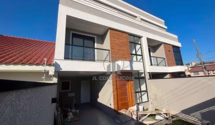 Sobrado à venda, 133 m² por R$ 1.019.000,00 - Tarumã - Curitiba/PR