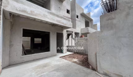 Sobrado à venda, 105 m² por R$ 699.000,00 - Xaxim - Curitiba/PR