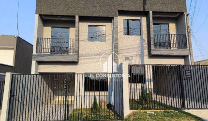 Sobrado com três quartos, espaço de terreno nos fundos com churrasqueira no Campo de Santana