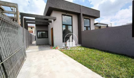 Casa com Capela Velha - Araucária com três quartos/suíte, sala pé direito duplo e amplo terreno