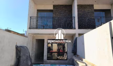 Sobrado no Umbara com três quartos