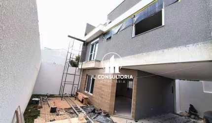 Sobrado com 3 dormitórios à venda, 172 m² por R$ 890.000 - Portão - Curitiba/PR
