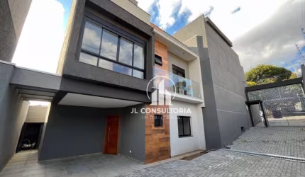 Sobrado à venda, 150 m² por R$ 745.000,00 - Uberaba - Curitiba/PR