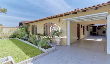 Casa com 6 quartos à venda na José Blanchet, 107, Bacacheri, Curitiba por R$ 899.000