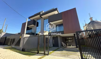 Casa com 3 quartos à venda na Rua Doutor Euzébio de Oliveira, 256, Uberaba, Curitiba por R$ 1.300.000