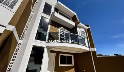 Casa com 4 quartos à venda na Rua Wagia Kassab Khury, 155, São Lourenço, Curitiba por R$ 1.350.000