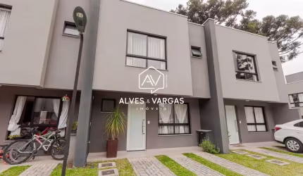Casa em condomínio fechado com 3 quartos à venda na Rua Theodoro Makiolka, 2875, Santa Cândida, Curitiba por R$ 794.900