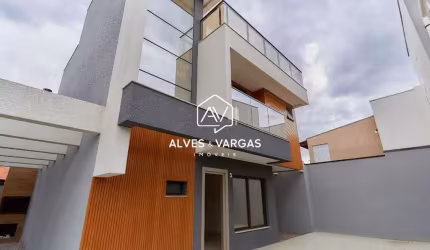 Casa com 3 quartos à venda na Frei Fabiano de Cristo, 512, Jardim das Américas, Curitiba por R$ 1.350.000