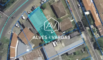 Terreno à venda na Avenida Monteiro Tourinho, 322, Tingui, Curitiba, 449 m2 por R$ 999.000