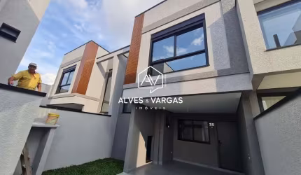 Casa com 3 quartos à venda na Elizabeth Jane Brown, 25, Uberaba, Curitiba por R$ 690.000