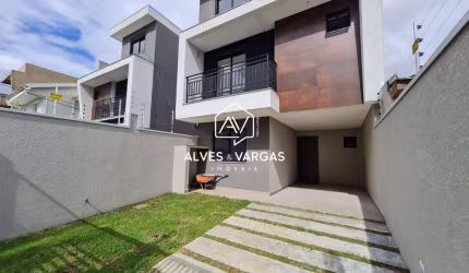 Casa com 4 quartos à venda na Rua Tucum, 26, Uberaba, Curitiba por R$ 749.000