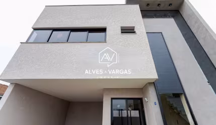Casa com 3 quartos à venda na Rua Hermínio Cardoso, 30, Tingui, Curitiba por R$ 849.000