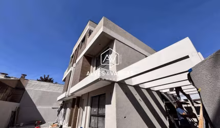 Casa em condomínio fechado com 3 quartos à venda na Rua Francisco Maravalhas, 145, Jardim das Américas, Curitiba por R$ 899.000