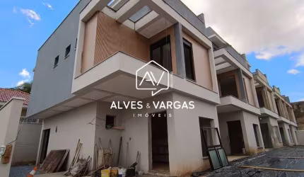 Casa em condomínio fechado com 3 quartos à venda na Rua México, 823, Bacacheri, Curitiba por R$ 1.035.000