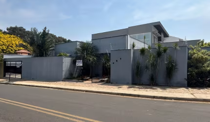 Casa - Jardim Alpes Suiços