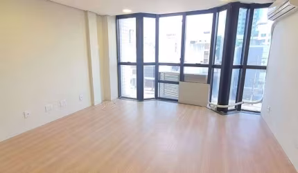 CONJUNTO/SALA no bairro Menino Deus em Porto Alegre