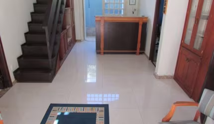 CASA 4D no bairro MENINO DEUS em PORTO ALEGRE