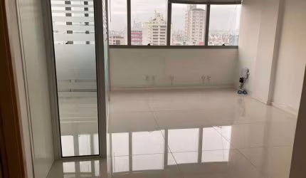 CONJUNTO/SALA no bairro Menino Deus em Porto Alegre