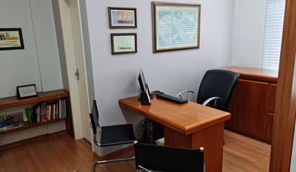 CONJUNTO/SALA no bairro Menino Deus em Porto Alegre