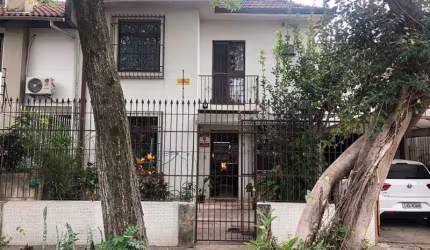 CASA 3D no bairro Azenha em Porto Alegre