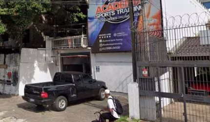 PREDIO COMERCIAL no bairro Menino Deus em Porto Alegre