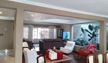 CASA 4D no bairro GUARUJA em Porto Alegre